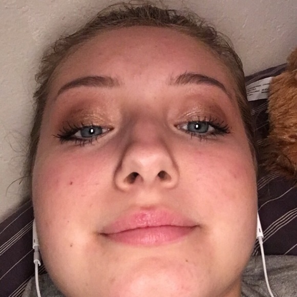 Meet your Posher, Daphne - Picture 1 of 1